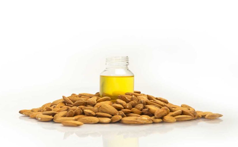 How to Use Almond Oil to Remove Makeup