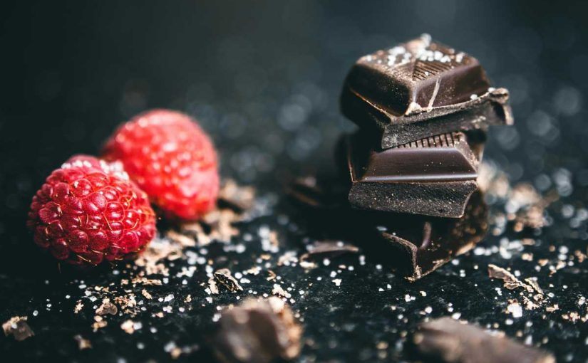 18 Health Benefits of Dark Chocolate: Why This Treat is Good for You